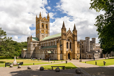 Buckfast Abbey © Flickr - Mathew Hartley