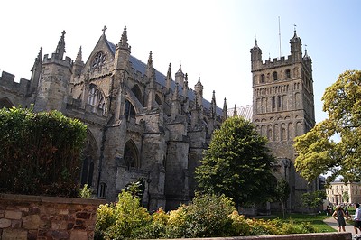 Exeter Cathedral © Flickr - Hugh Llewelyn