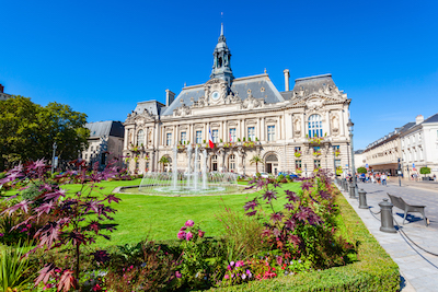 Tours France town hall - saiko3p freepik 