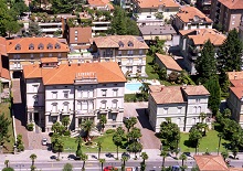 Holiday Hotel